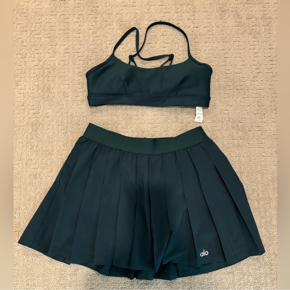 Alo Yoga Airlift Intrigue Bra and skort set